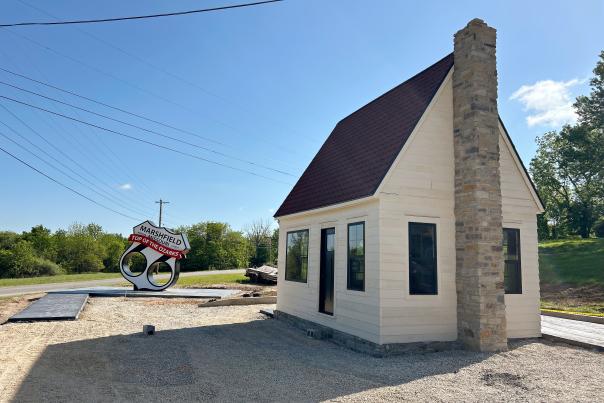 Route 66 Gas Station in Marshfield
