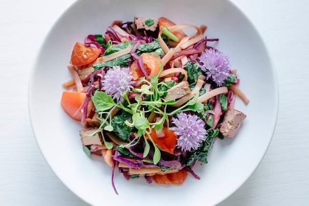 summerlicious-toronto-plated-salad-with-flowers