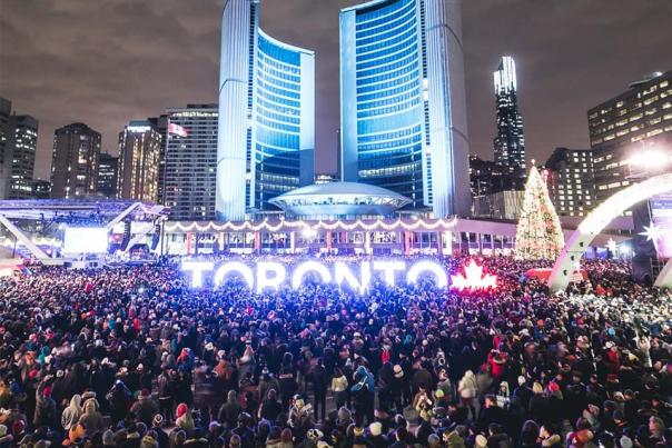 toronto-new-years-eve-nathan-phillips-square