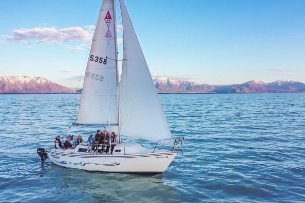 sail boat with passengers on Utah Lake