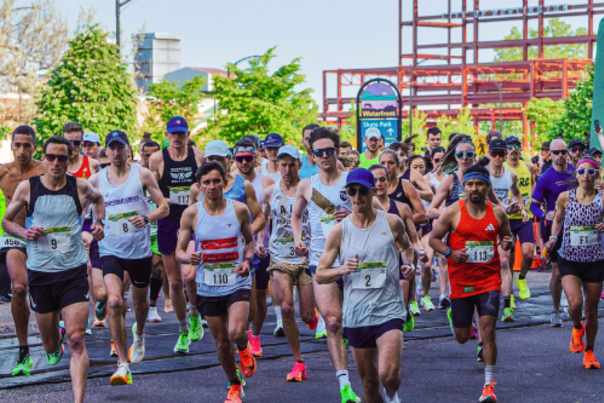 Vermont City Marathoners start the race on the Burlington Waterfront