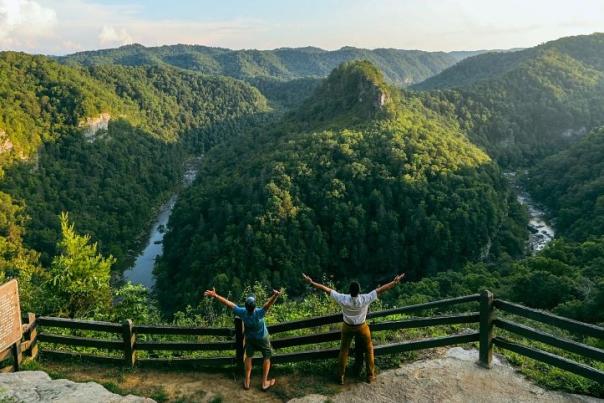 Breaks Interstate Park