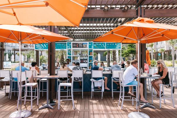 The Cavalier: The Deck Seagrill & Bar