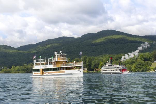 Horicon-going-north-the-Minne-going-south-SteamBoats--scaled