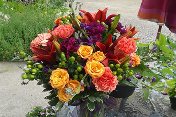 DTN - STL - Com-Patt-ibles Flowers and Gifts