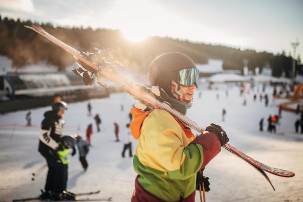 skiing