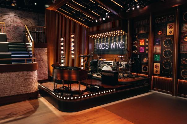 Kelly Clarkson Stage