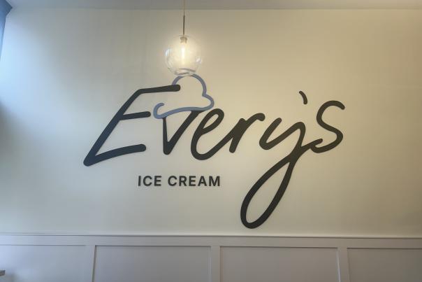 Every's Icecream Shop