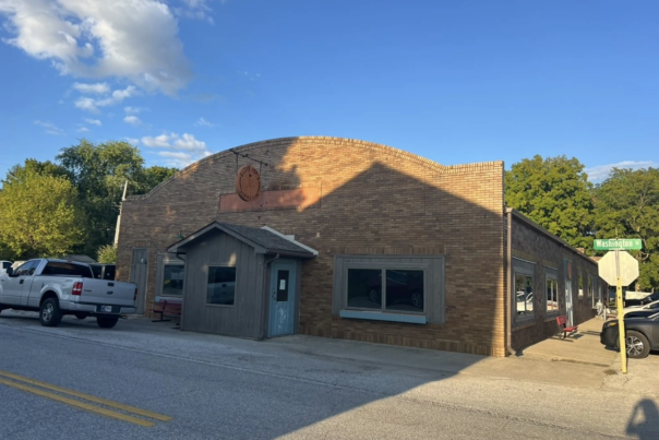 Edie Joe's Icehouse