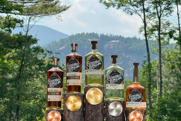 CATHEDRAL LEDGE DISTILLERY’S GIN GETS DOUBLE GOLD