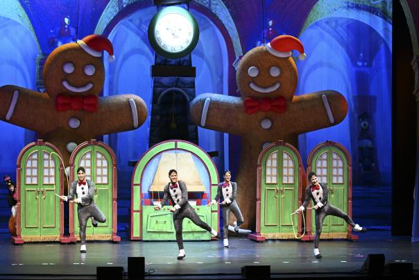 Dancers perform in Cirque Dreams Holidaze