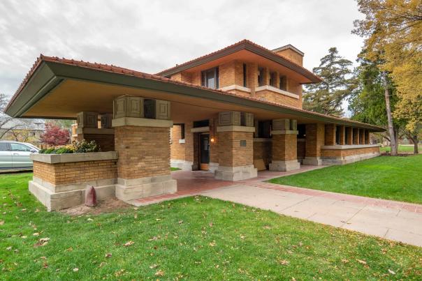 Exterior of Frank Lloyd Wright's Allen House in Wichita