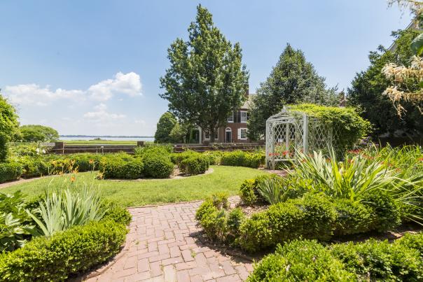 Read House Garden