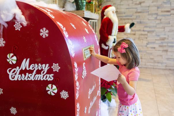 The Woodlands Resort - Santa's Mailbox