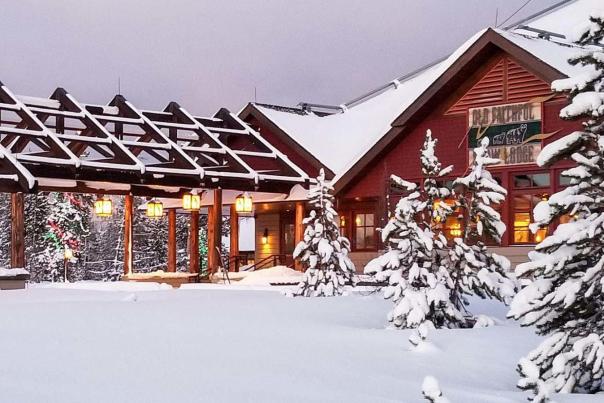 Old Faithful Lodge
