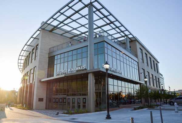 exterior of Arlington Public Library downtown location