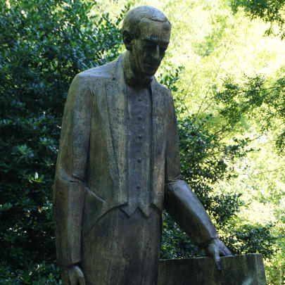 Sergei Rachmaninoff Statue | courtesy Knoxville History Project