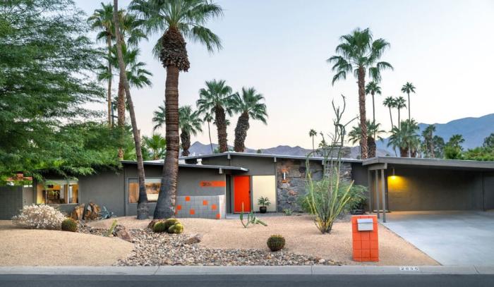 Alexander built home in Sunmore Estates