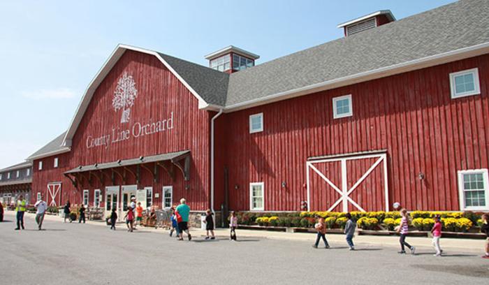 Barn at County Line Orchard
