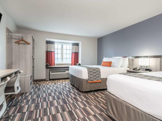Double Queen Standard Room