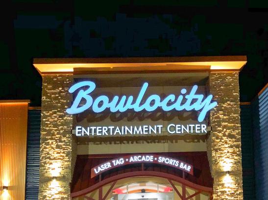 Bowlocity Entertainment Center | credit AB-PHOTOGRAPHY.US