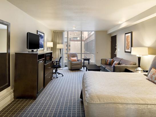 Executive  Queen Room