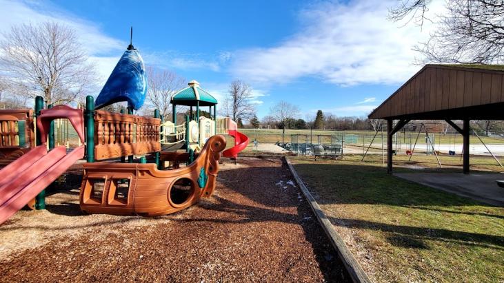 Mills Pond Park - Playground