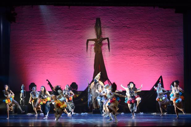 Kwanzaa Celebration at the Apollo - Photo by Shahar Azran