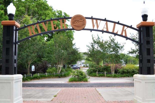 Favorite Photo Ops - Conway Riverwalk