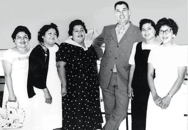 Image of Eileen Miguel, Elizabeth Pete Monk, LaVerne Saubel, Palm Springs Mayor Frank Bogert, Dora Joyce Prieto, and Priscilla Gonzales.