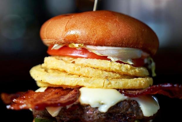Maxx Burger