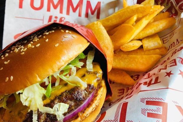Red Robin 1