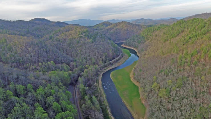 Waterfront Route Along Scenic Nantahala Byway