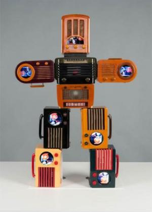 Nam June Paik, Bakelite Robot, 2002