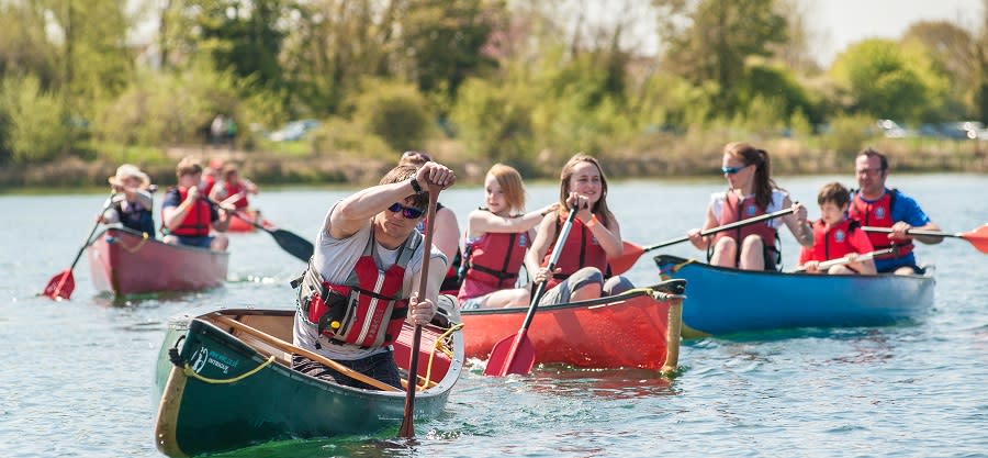 Watersports at Cotswold Water Park