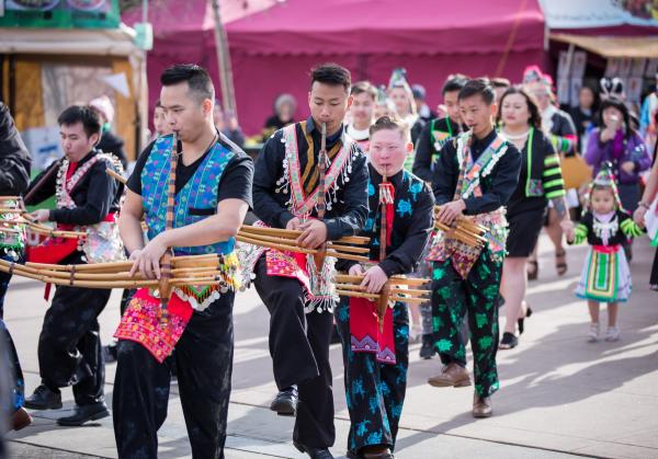 hmong 2