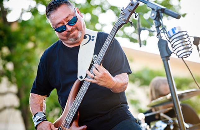 Downtown Live musician