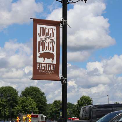 Jiggy with the Piggy light pole banner