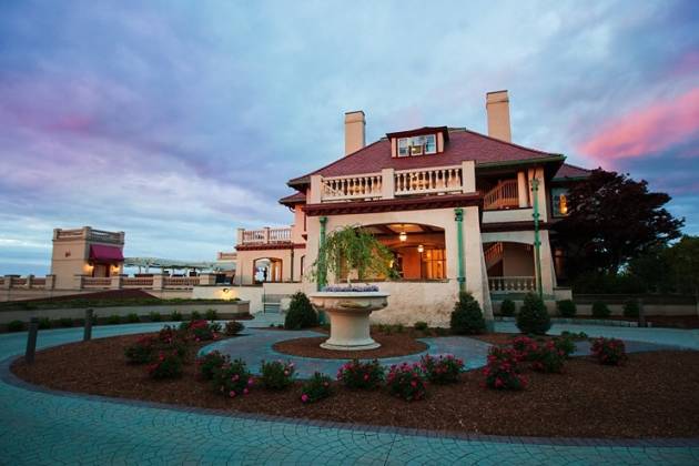 9.10 Mansion Entrance - Nicole Chan Photography (2).jpg