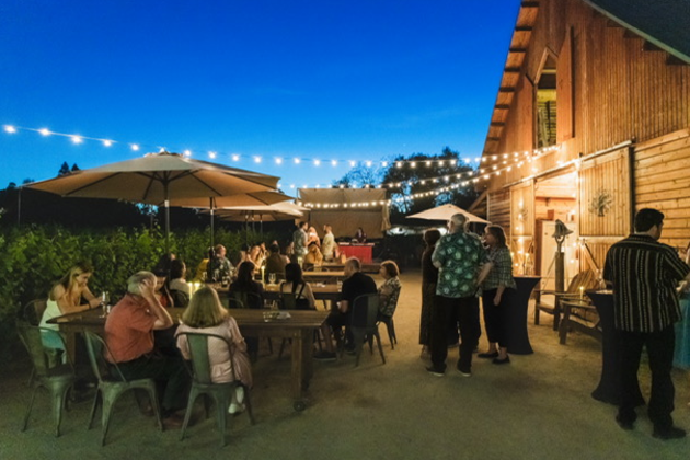Three Oaks Winery