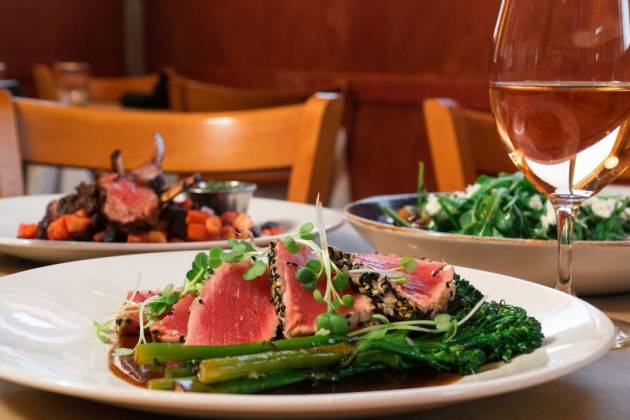 Max's Bistro & Bar