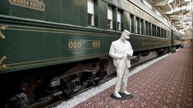 Train Car Crowne Plaza Conductor