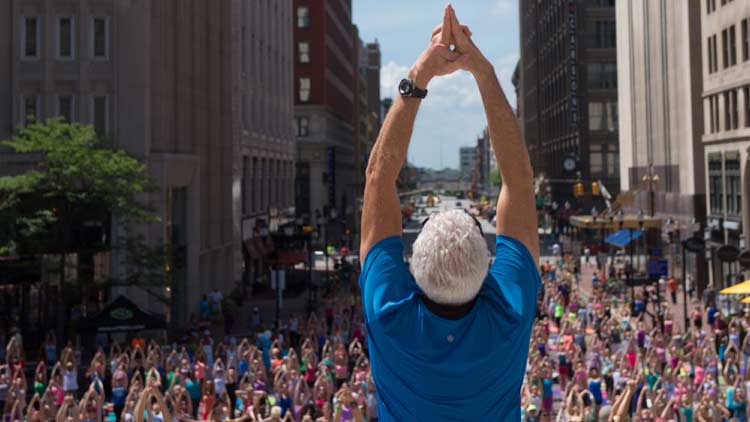 Monumental Yoga