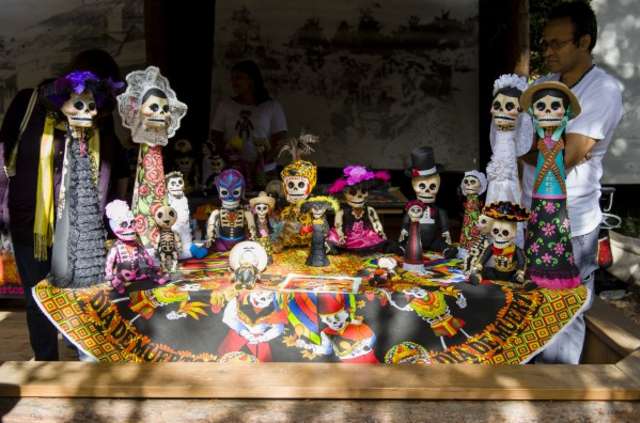 Dia De Los Muertos altar in Oakland, CA