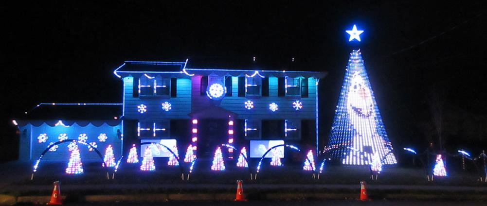 Ni Family Light Show - Drexel St Vienna - Tacky Christmas Lights
