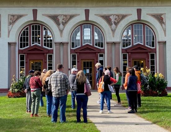 VC - Guided Walking Tour