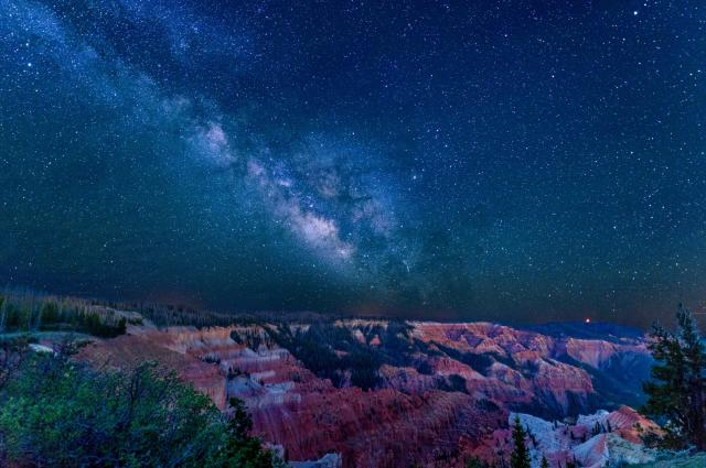 Starry night sky in Cedar Breaks National Monument