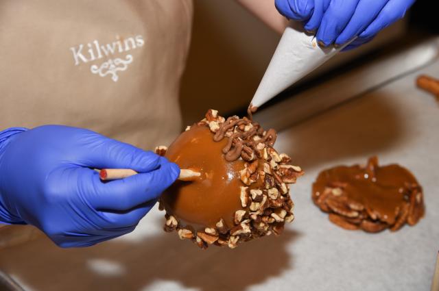 Kilwins Caramel Apple