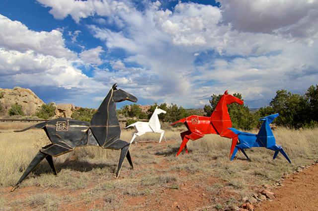 ペア メタル ガーデンオブジェ Origami in the Garden | Santa Fe, NM 87010
