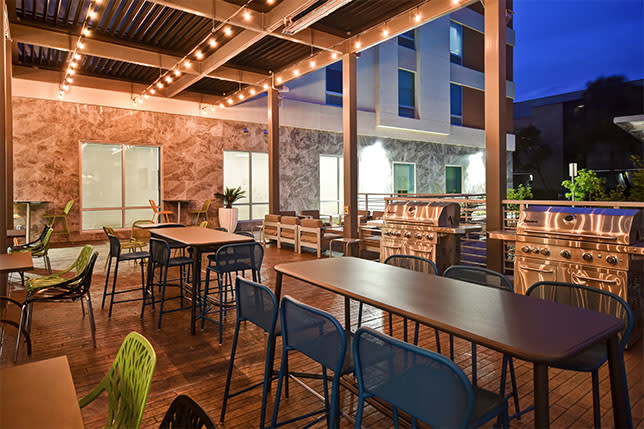 Home2Suites by Hilton SF Airport North Patio Dining Area
